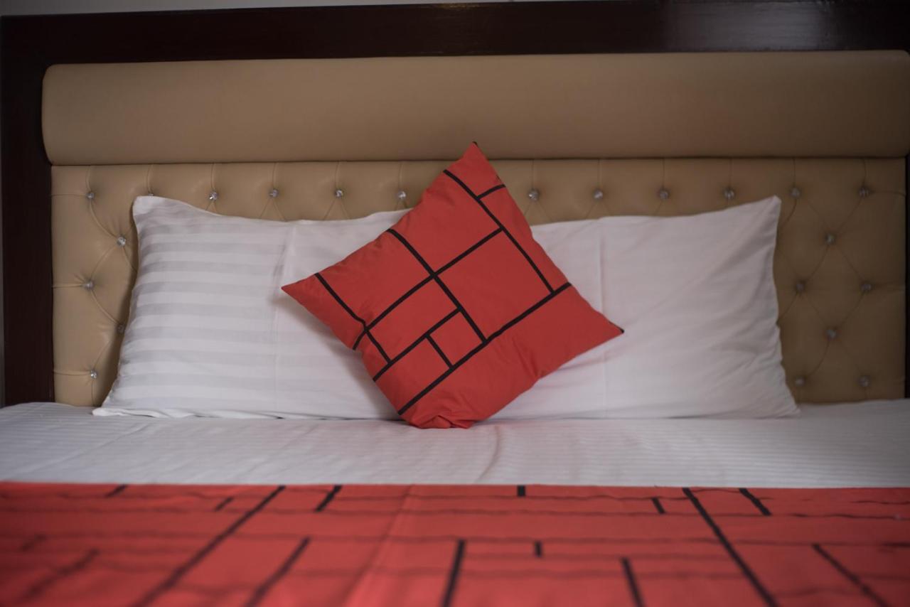 Goho Rooms Badar Karachi Extérieur photo