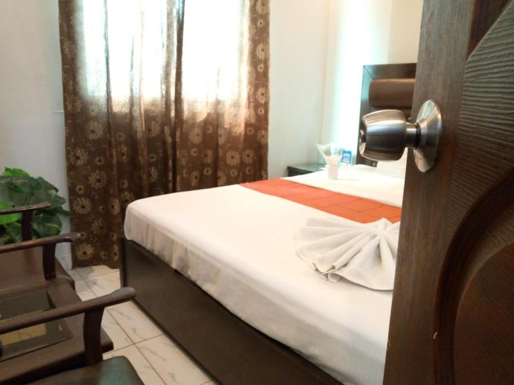 Goho Rooms Badar Karachi Extérieur photo