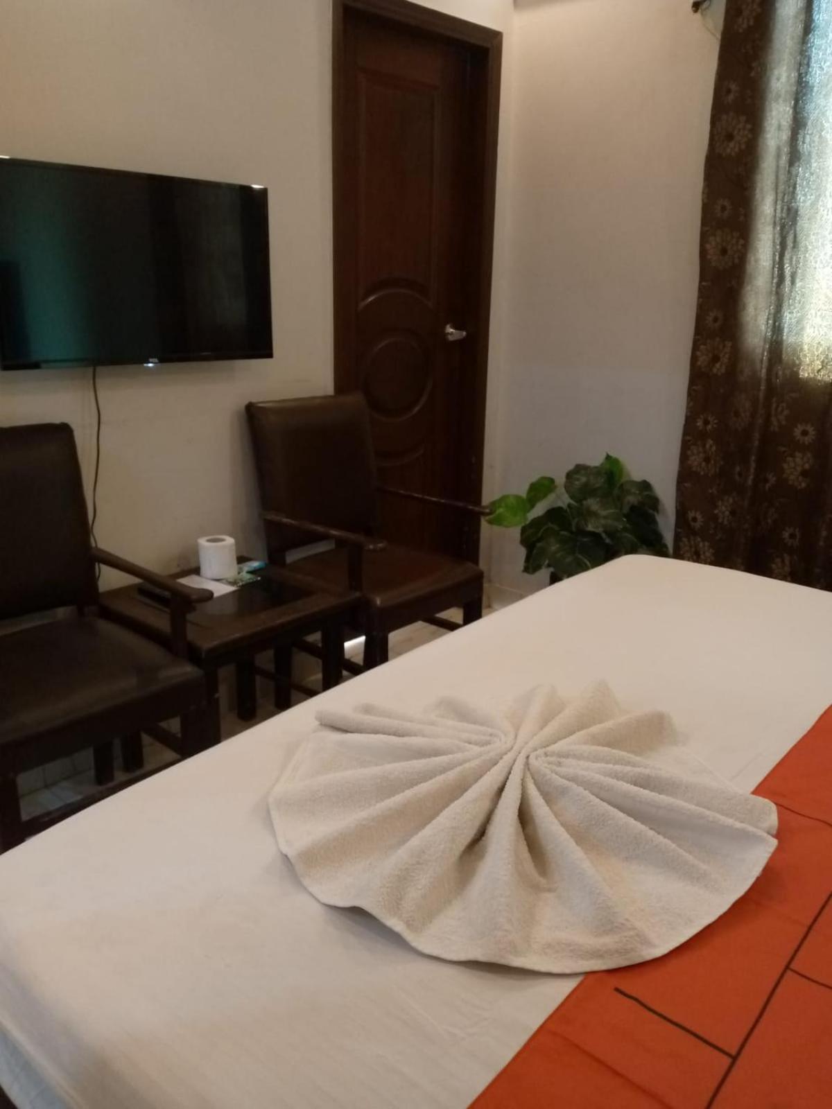 Goho Rooms Badar Karachi Extérieur photo