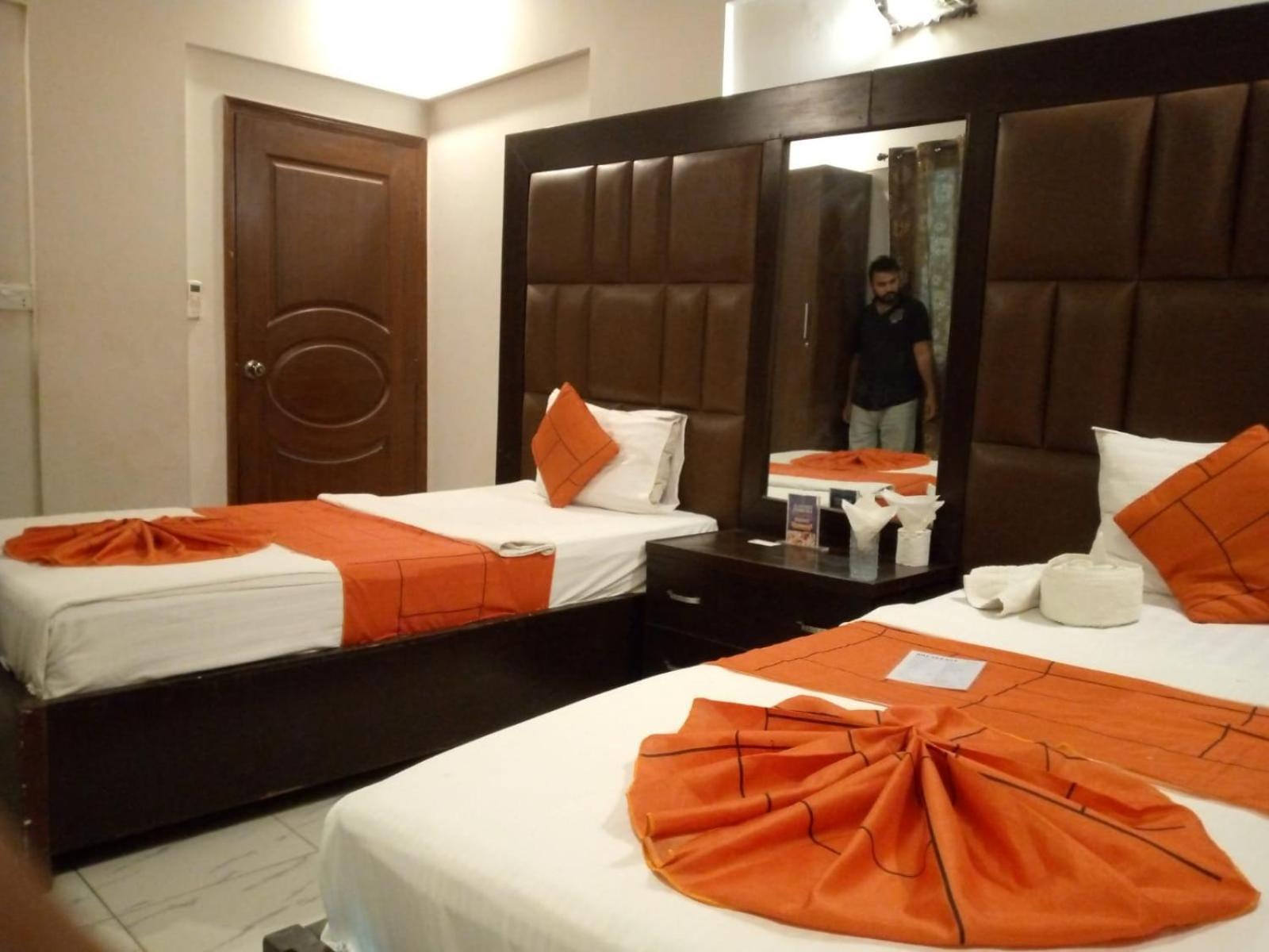 Goho Rooms Badar Karachi Extérieur photo