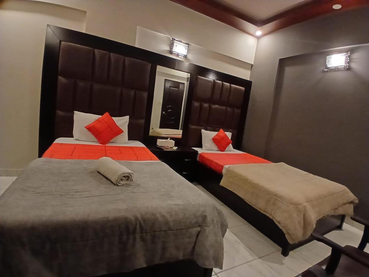 Goho Rooms Badar Karachi Extérieur photo